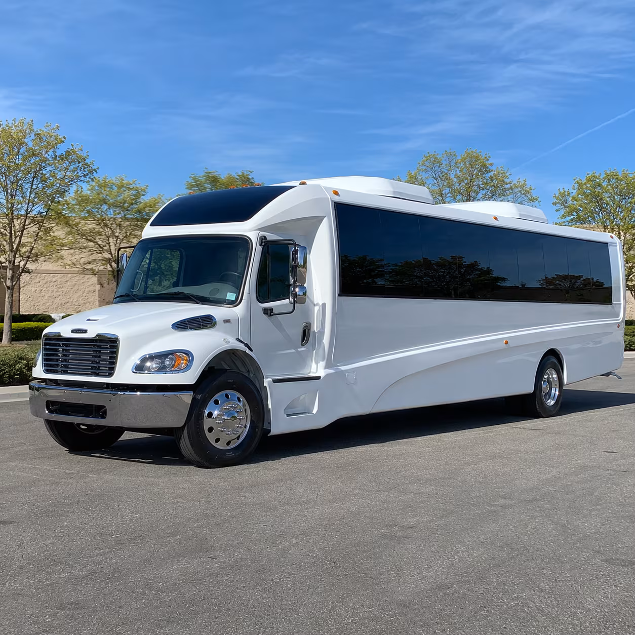choosing the right bus size for your kirkland field trip
