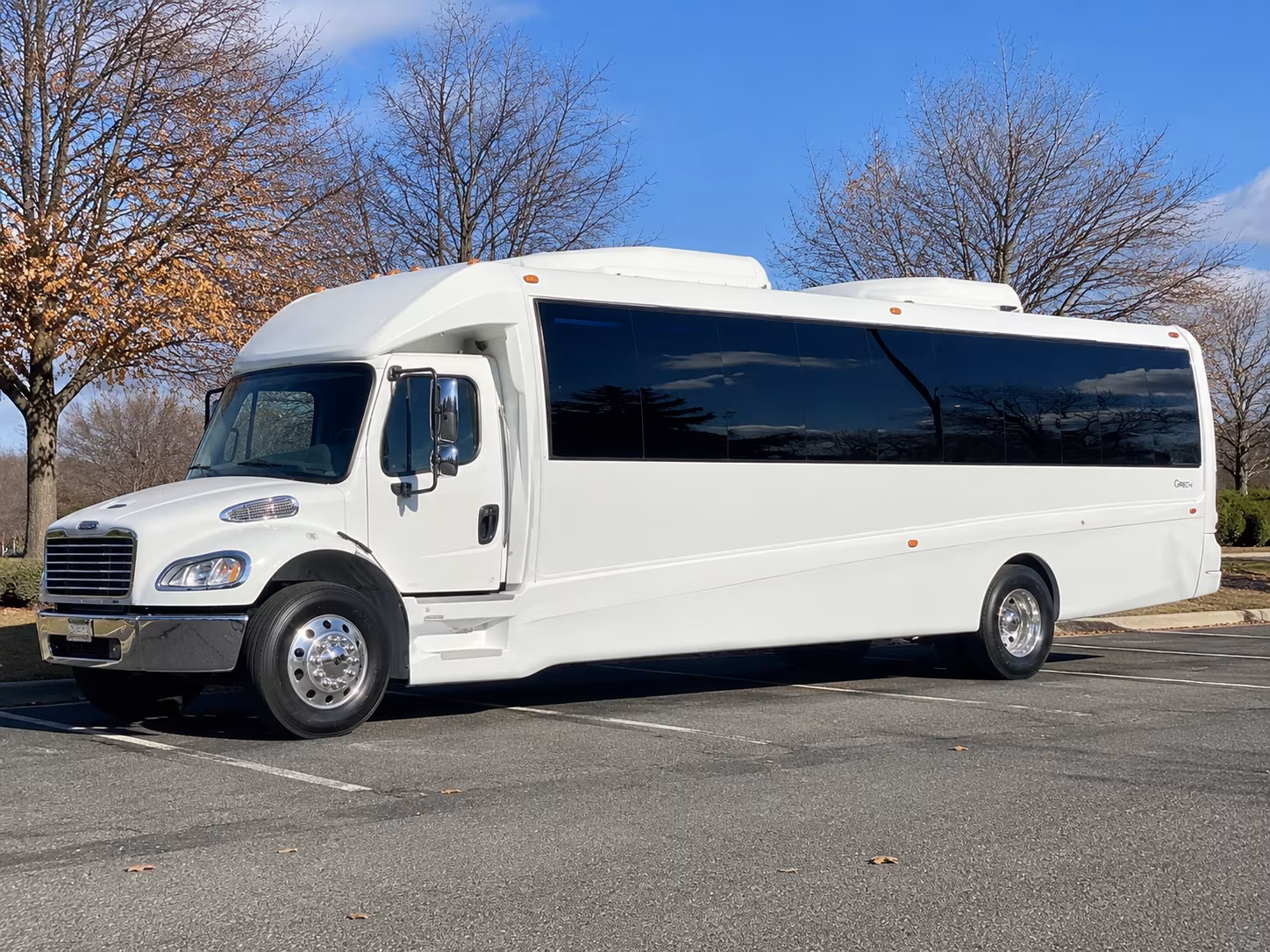 find a wedding party bus for your kirkland bachelorette or rehearsal dinner night