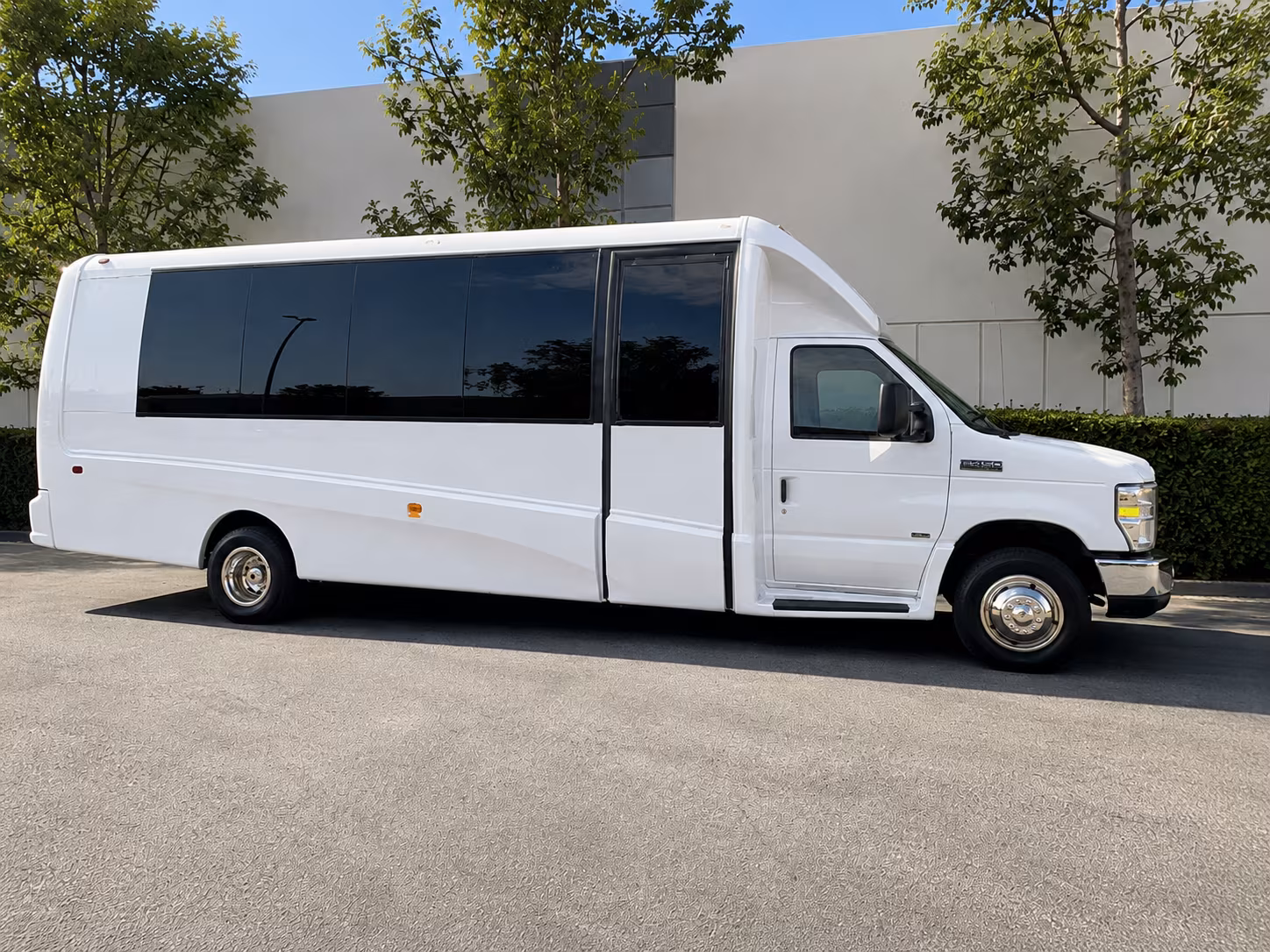 how the type of bus changes the price in kirkland washington