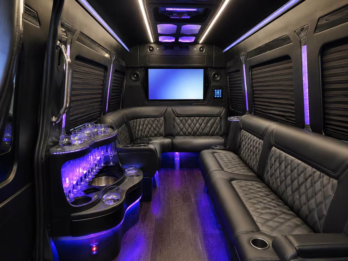 kirkland event transportation for weddings prom and special occasions