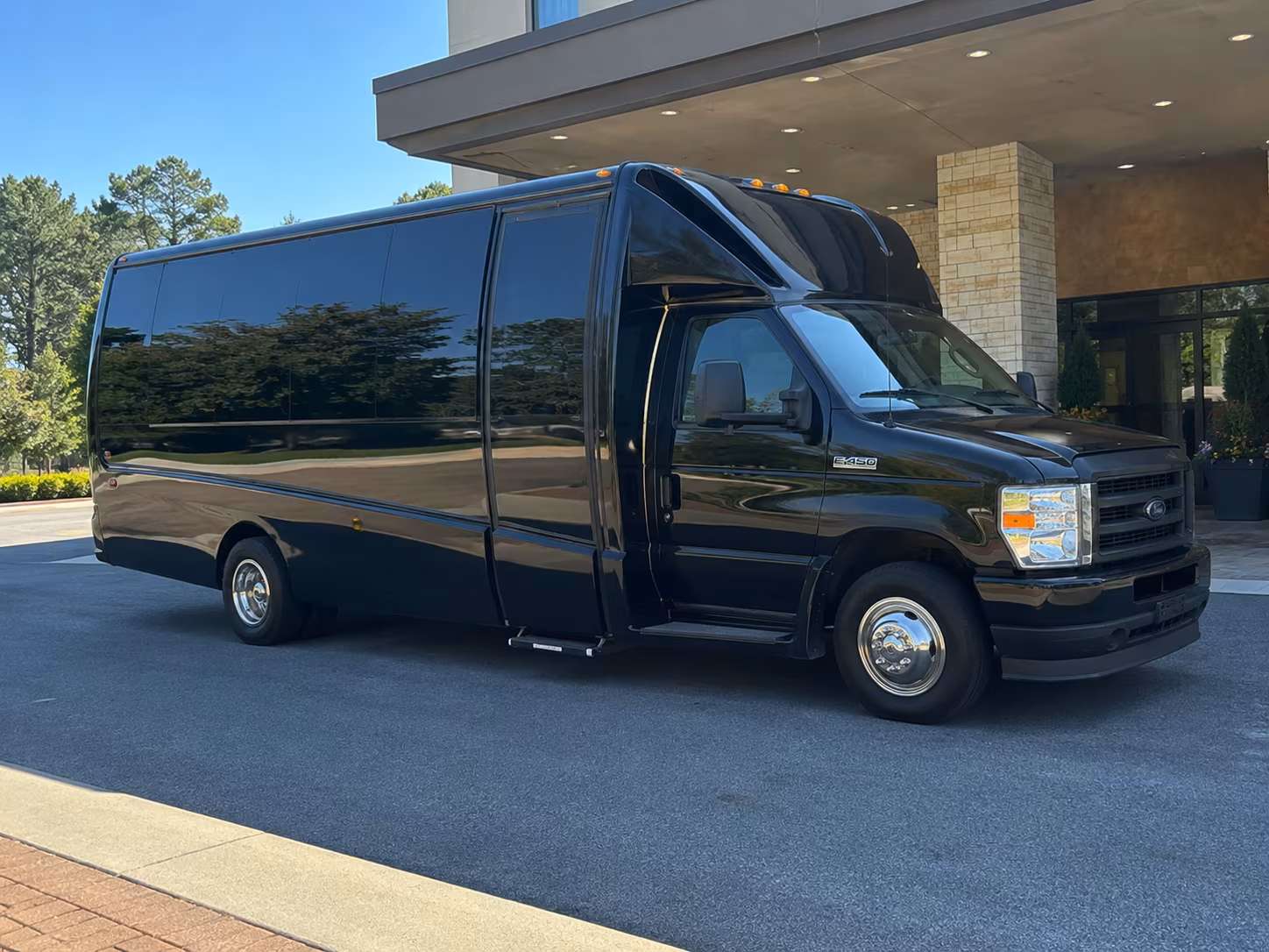 kirkland long distance transportation onboard seating