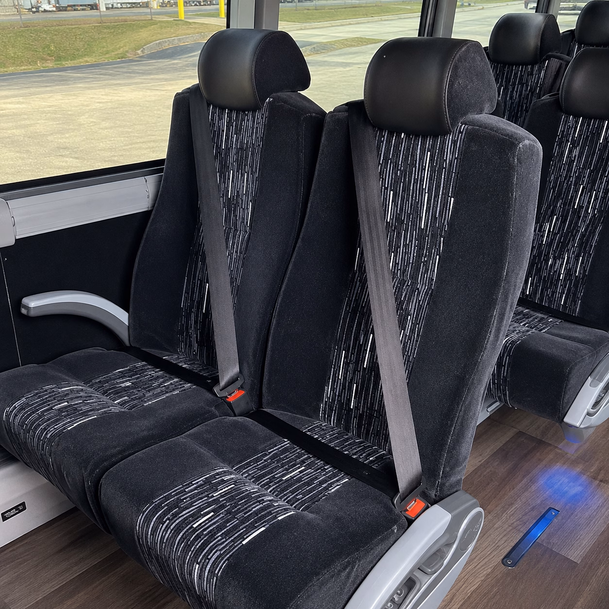 shoreline airport shuttles for your travel needs